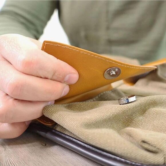 VETELLI Leather Toiletries bag - Picture 4 of 7